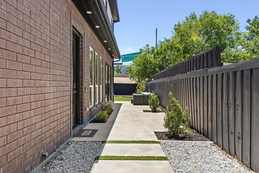 2722 Hondo Avenue, Dallas, TX 75219 - #1