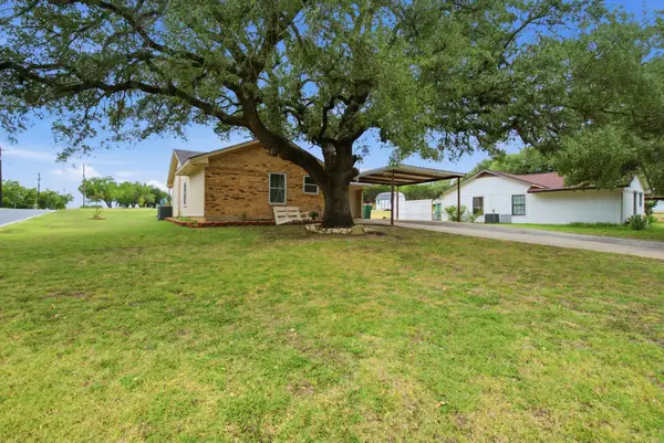 701 Van Winkle Street, Weatherford, TX 76086