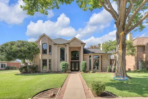 1725 Simsbury Drive, Plano, TX 75025