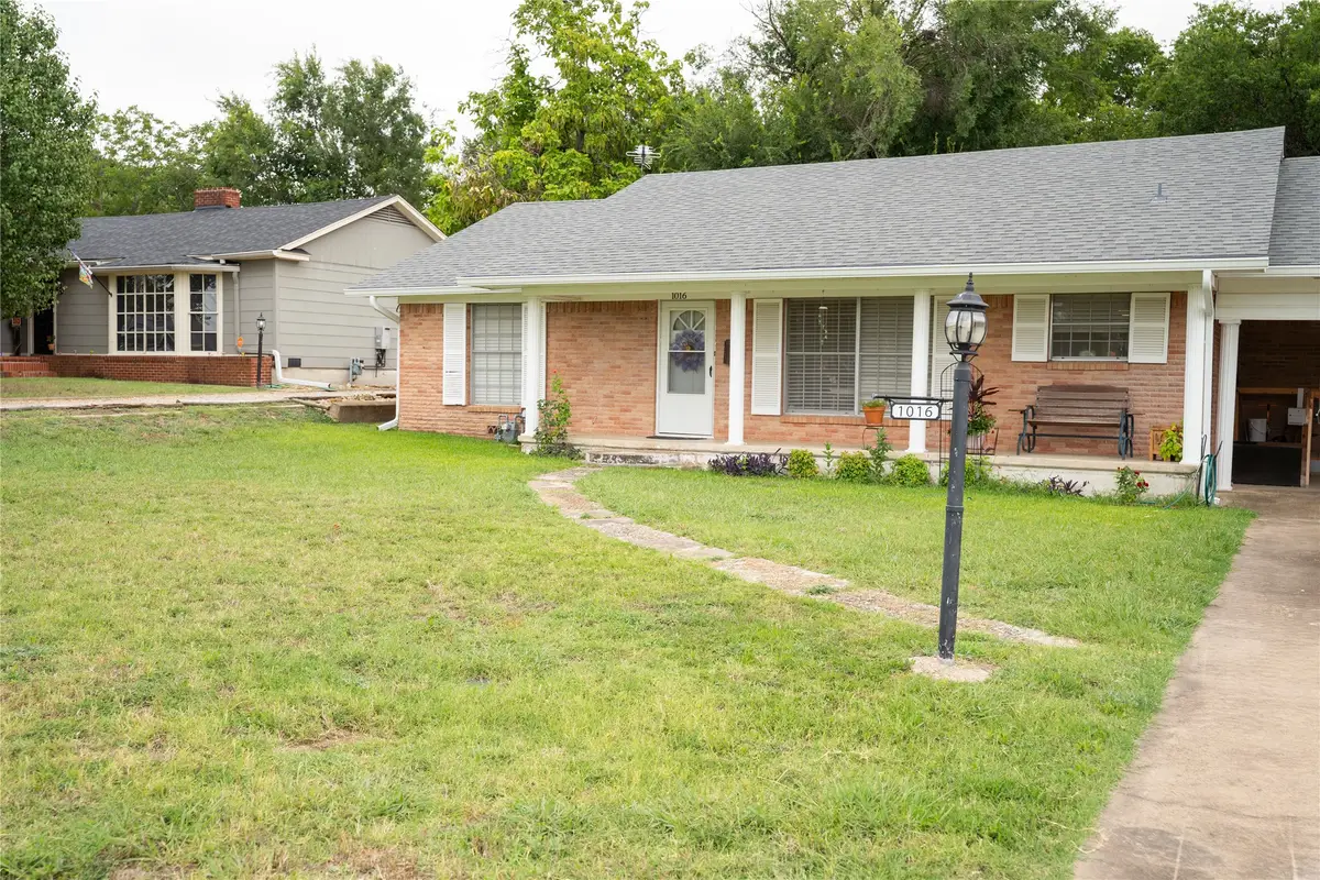 1016 E Franklin Street, Hillsboro, TX 76645 - #1