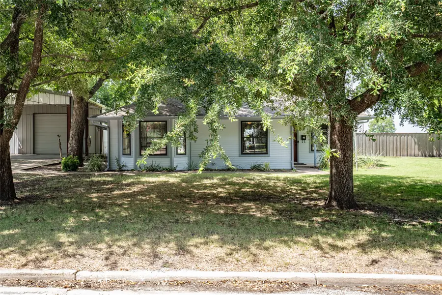 205 Murchison Street, Farmersville, TX 75442 - #2