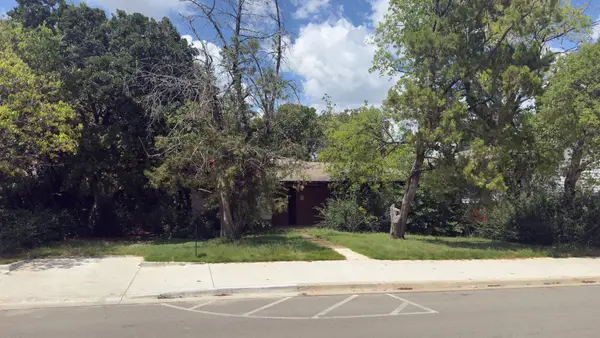 700 W Sycamore Street, Denton, TX 76201