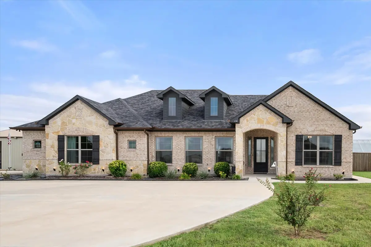 170 Grays Creek Circle, Ennis, TX 75119 - #1