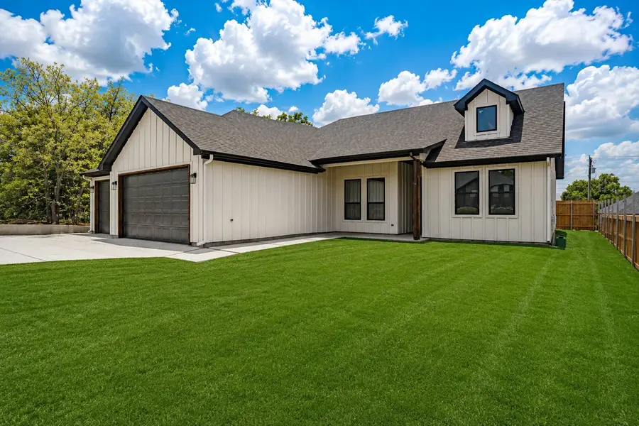 5712 Stonegate Circle, Granbury, TX 76048 - #2