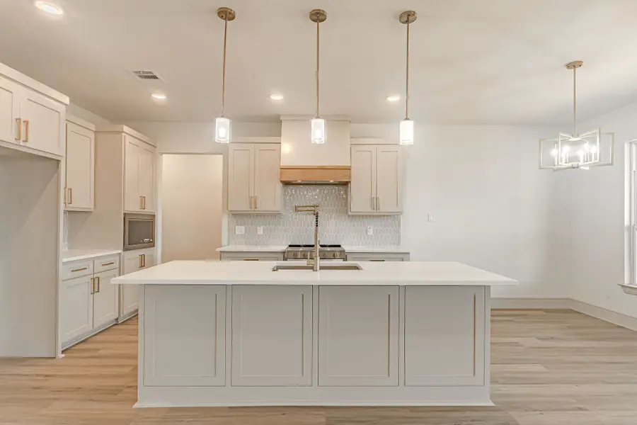 5712 Stonegate Circle, Granbury, TX 76048 - #3