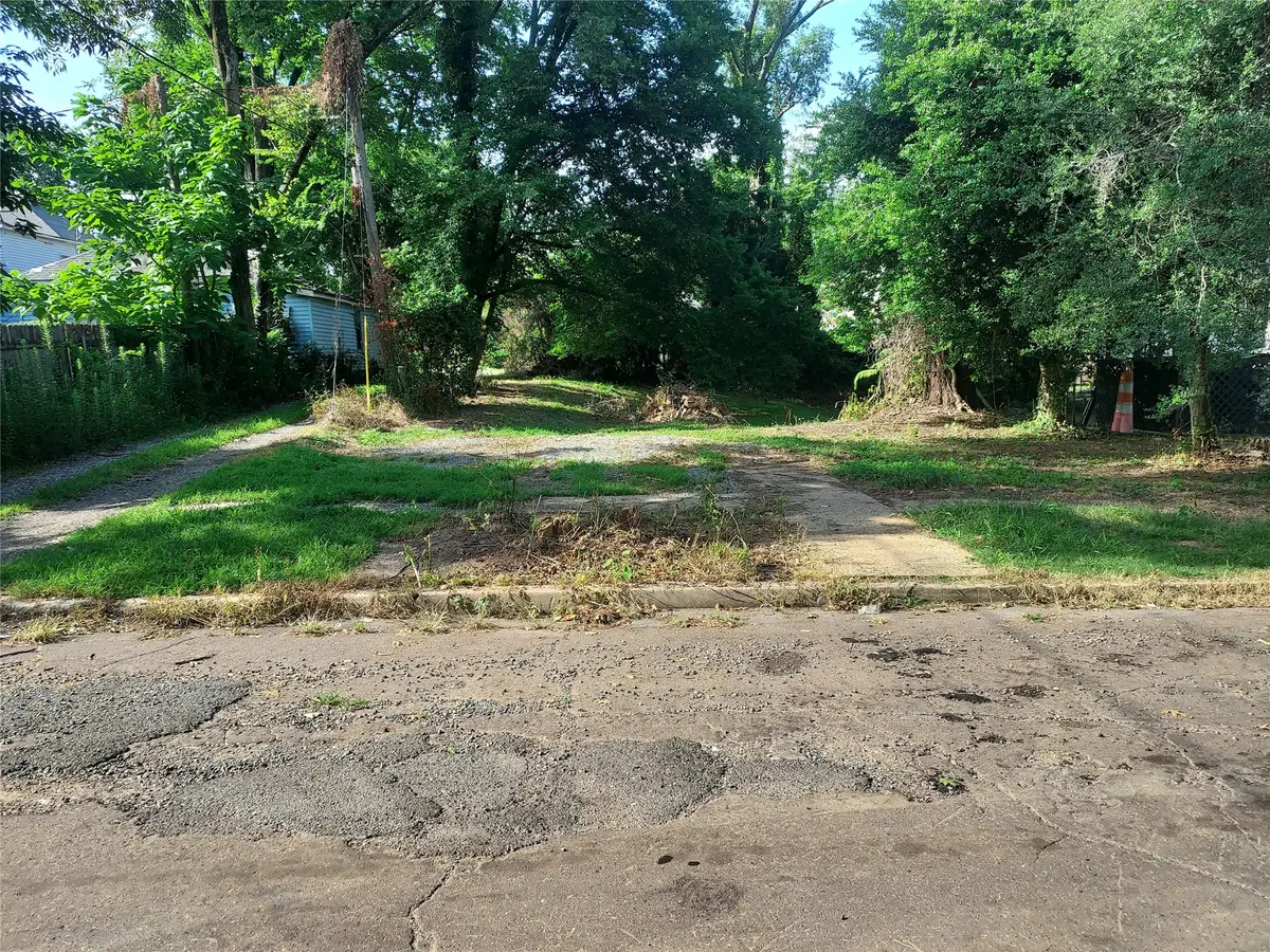 553 Dalzell Street, Shreveport, LA 71101 - #1