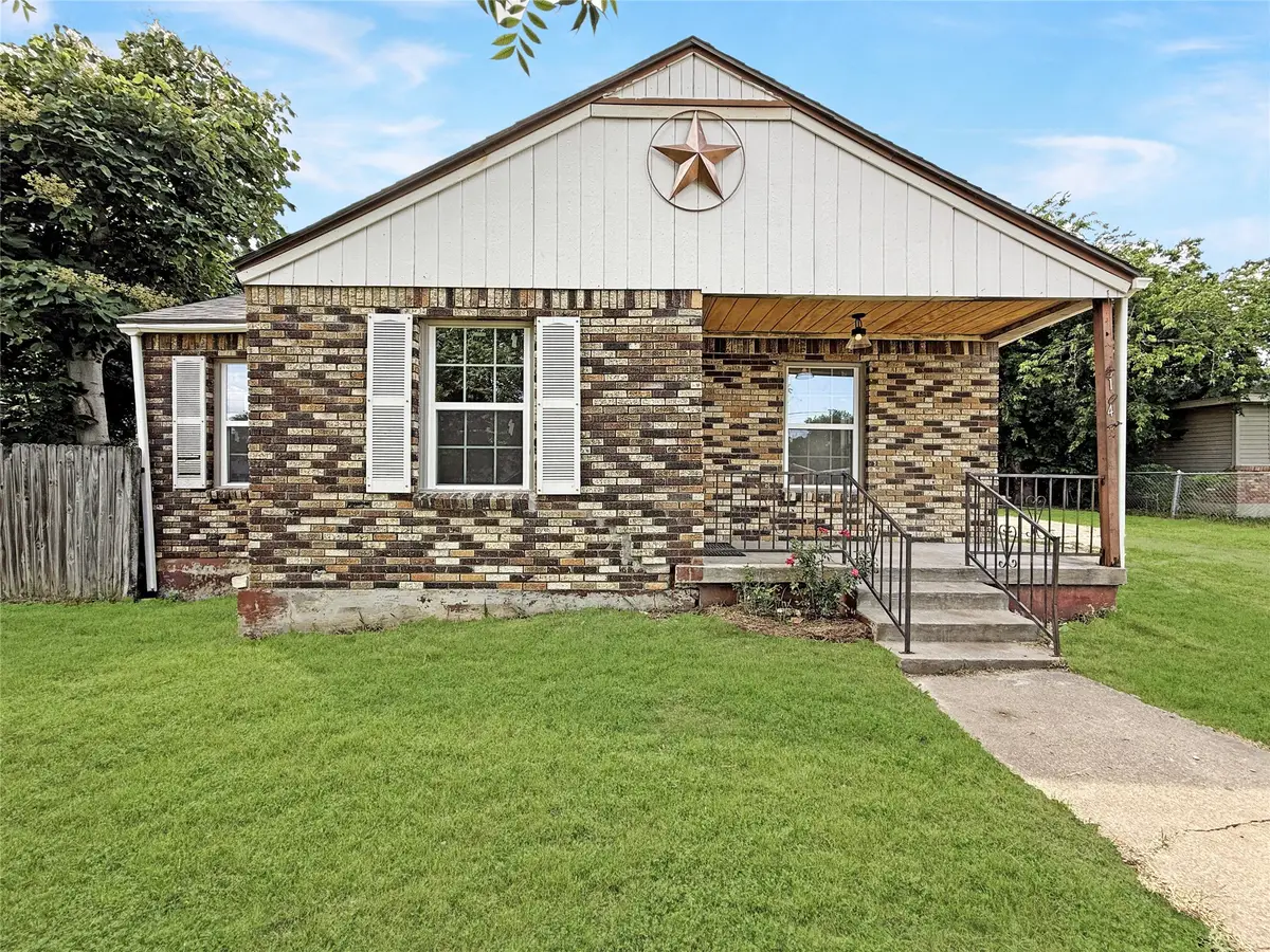 104 S 6th Street, Godley, TX 76044 - #1