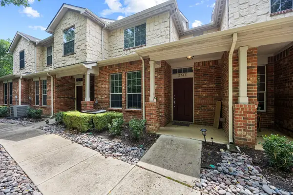2741 Olympic Park Drive, Grand Prairie, TX 75050