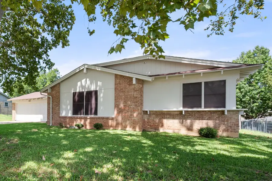 806 Ridgeway Road, Joshua, TX 76058 - #2