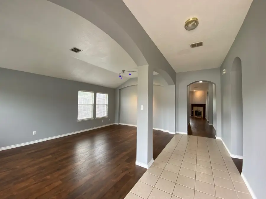 1328 Falcon Hollow, Cedar Hill, TX 75104 - #2