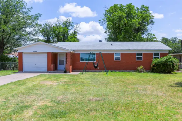 1702 N Avenue G, Haskell, TX 79521