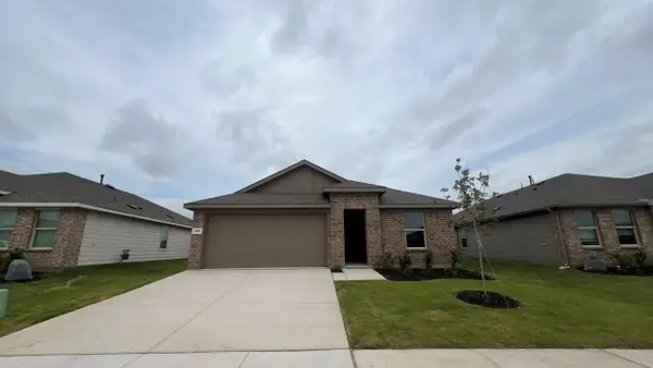 529 Babbling Brook Drive, Denton, TX 76259