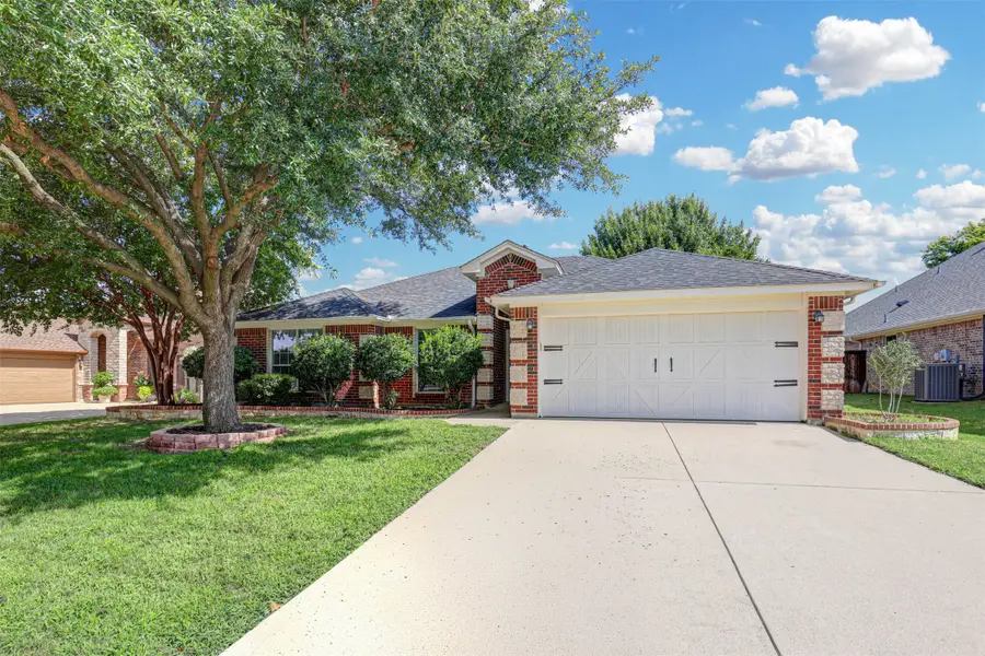 512 Surry Court, Saginaw, TX 76179 - #3