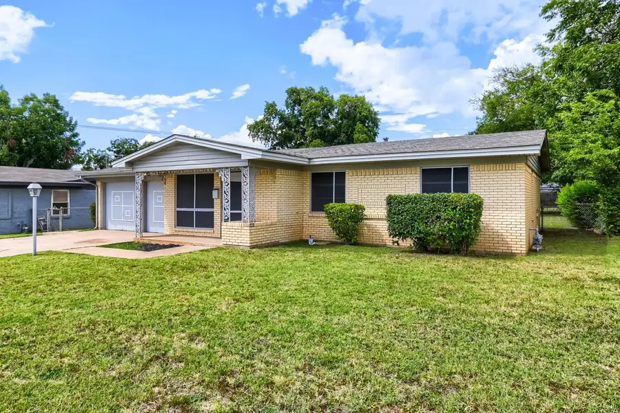 1405 Oak Grove Road, Fort Worth, TX 76134 - #3