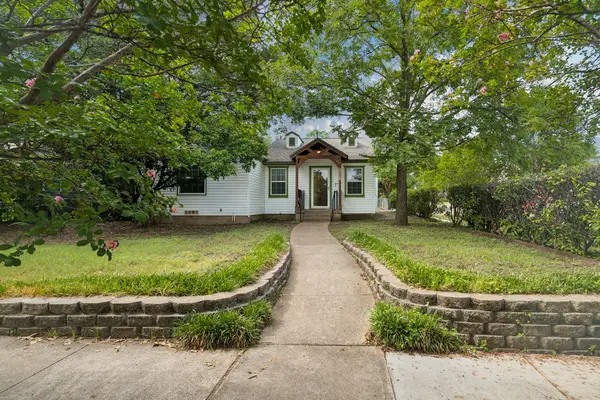 2218 Mountain Lake Road, Dallas, TX 75224