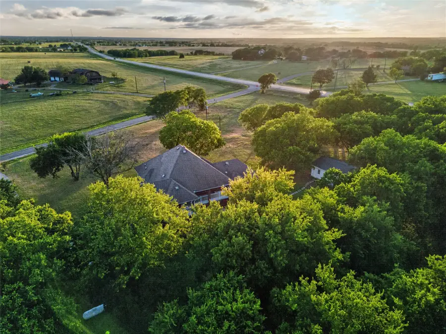 135 Kirkpatrick Road, Ennis, TX 75119 - #3
