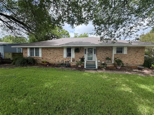 209 N 4th Street, Crandall, TX 75114