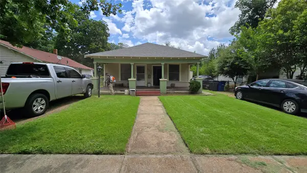 922 Hollywood Avenue, Dallas, TX 75208