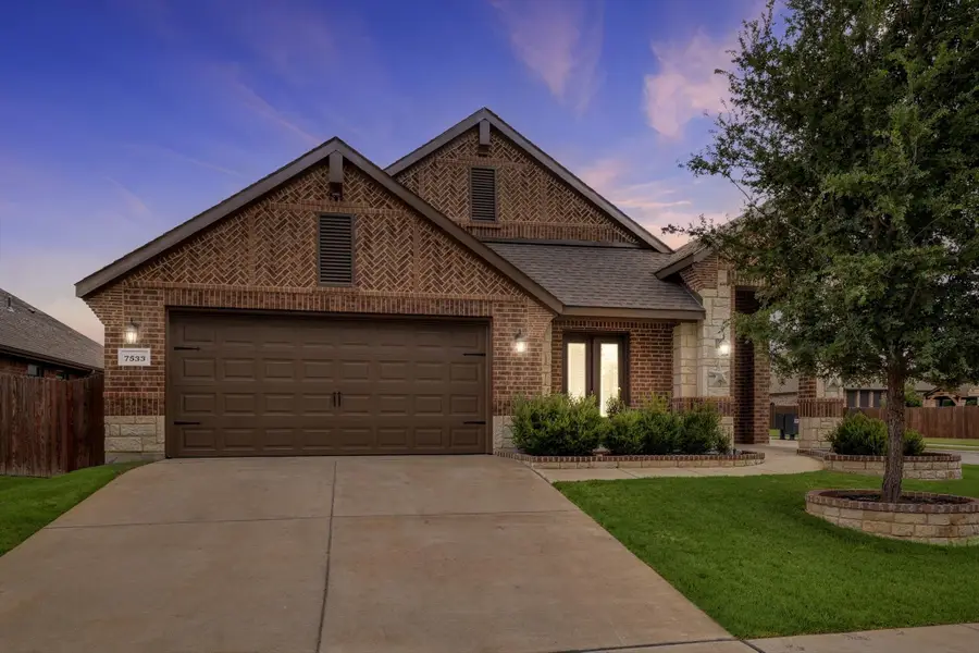 7533 Rothbury Drive, Fort Worth, TX 76179 - #2