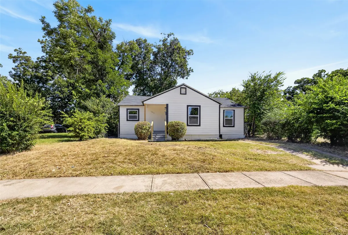 1212 E Ramsey Avenue, Fort Worth, TX 76104 - #1