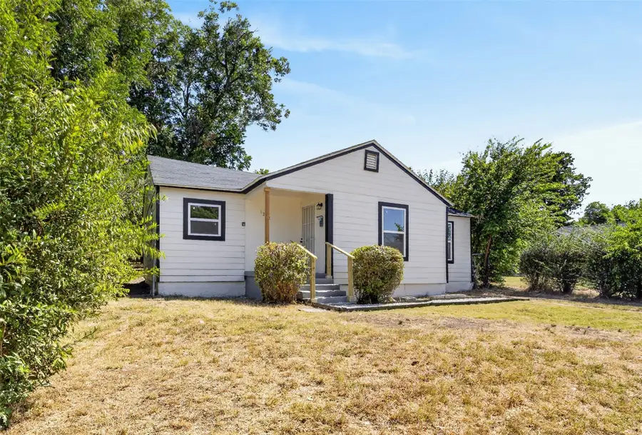 1212 E Ramsey Avenue, Fort Worth, TX 76104 - #3
