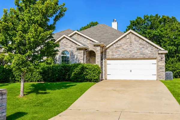 7420 Rose Crest Boulevard, Forest Hill, TX 76140