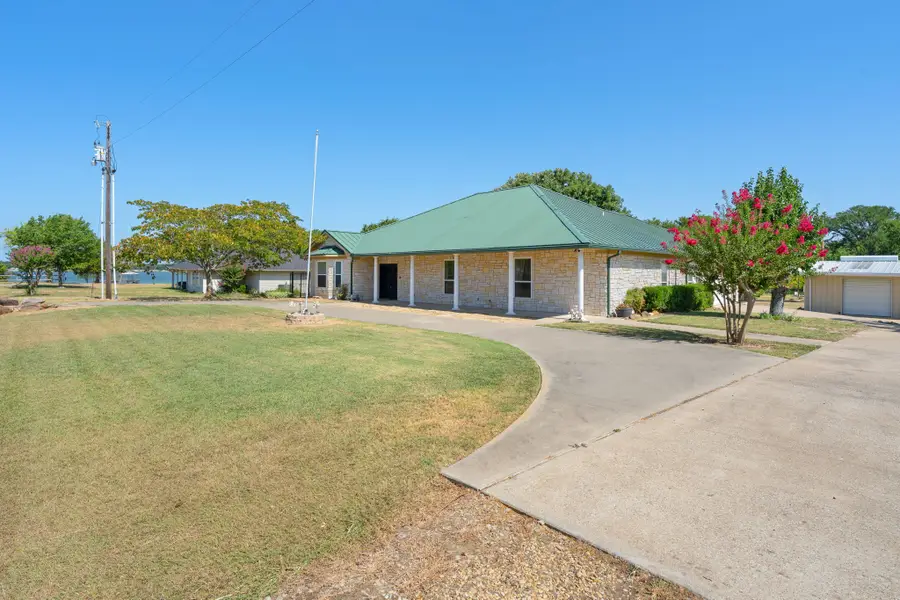 330 Mohawk Trail, East Tawakoni, TX 75472 - #2