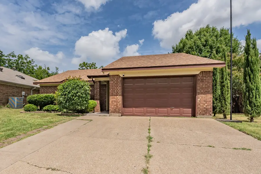 1524 Lincolnshire Way, Fort Worth, TX 76134 - #2