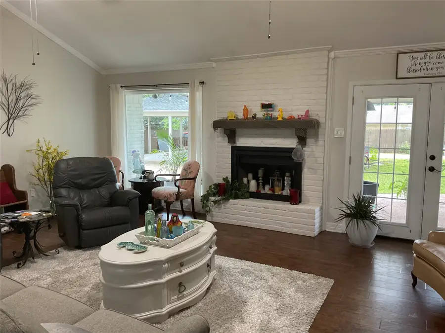 341 Cedarwood Lane, Hewitt, TX 76643 - #2
