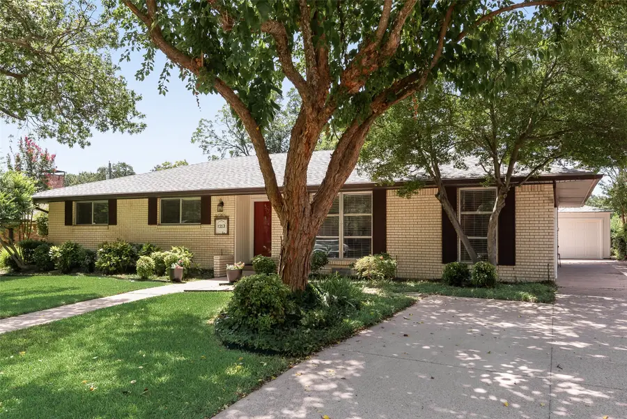 1213 Elmwood Drive, Richardson, TX 75080 - #2
