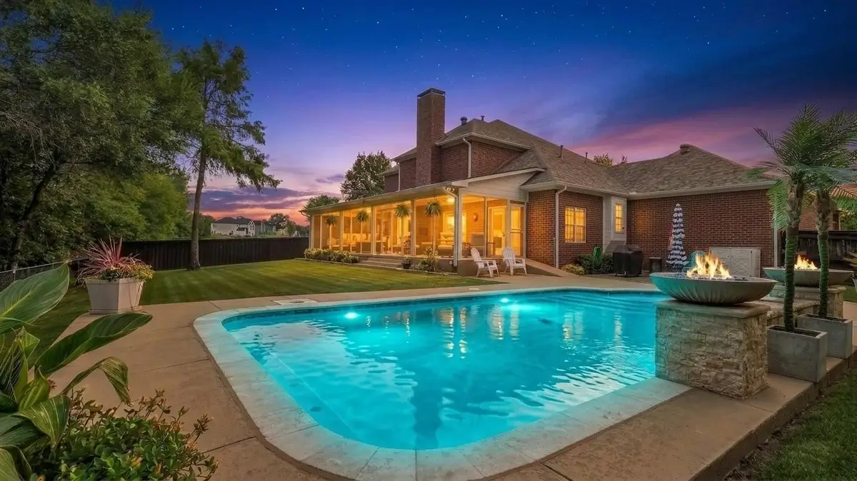 2506 Oakbrook Circle, Sherman, TX 75092 - #1