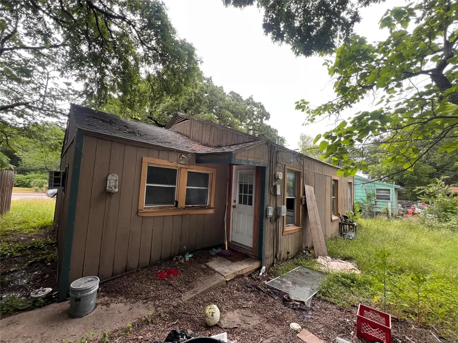 2925 Oakwood Street, Haltom City, TX 76117 - #3