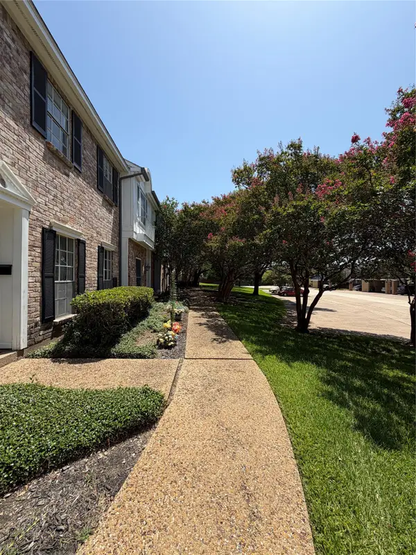 625 Trailwood Court, Garland, TX 75043