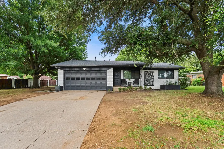 8128 Newman Drive, North Richland Hills, TX 76180 - #2