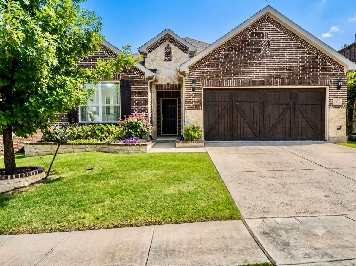211 Copper Canyon Drive, Lewisville, TX 75067 - #1