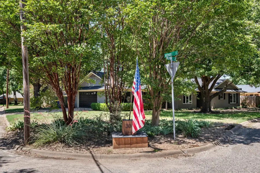 201 Delmore Drive, Hillsboro, TX 76645 - #2