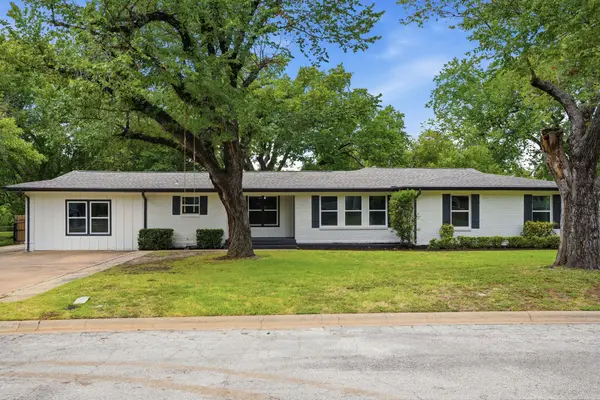 7125 Richland Road, Richland Hills, TX 76118