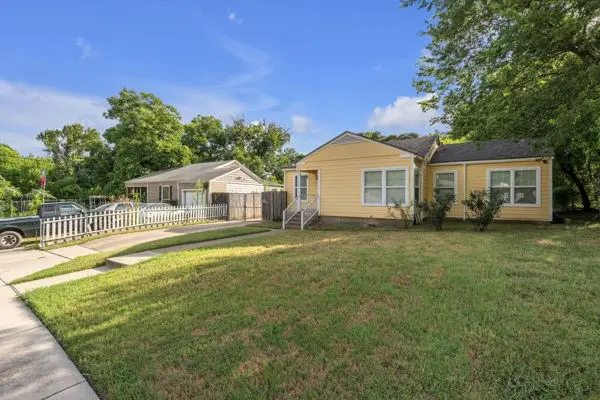 1005 Clarence Street W, Fort Worth, TX 76117 - #3