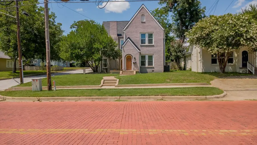 831 W Houston Street, Tyler, TX 75702 - #2