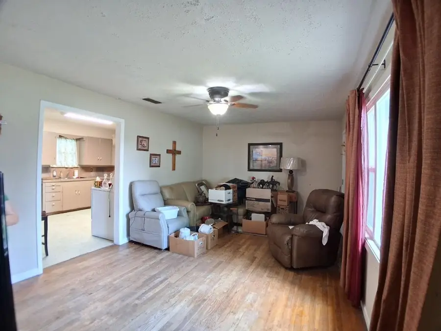 1901 Chico Highway, Bridgeport, TX 76426 - #3