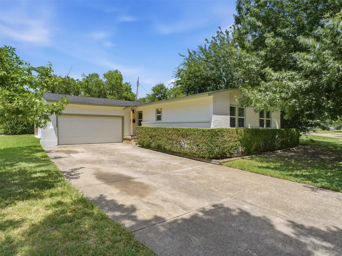 11207 Flamingo Lane, Dallas, TX 75218 - #1