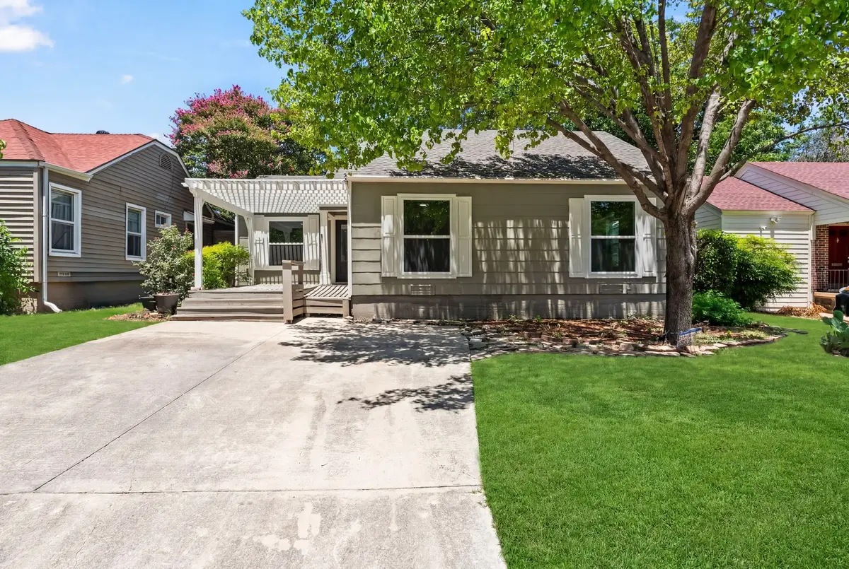 4220 Donnelly Avenue, Fort Worth, TX 76107 - #1