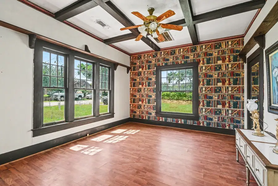 313 S Oak Street, Boyd, TX 76023 - #3