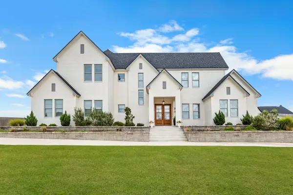 279 Royals Ranch Road, Lorena, TX 76655