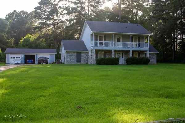 8202 Clint Drive, Shreveport, LA 71108