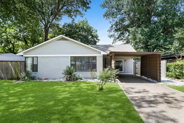1826 Crest Ridge Drive, Dallas, TX 75228