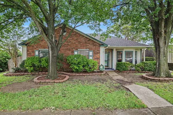 1008 Primrose Street, Mesquite, TX 75149