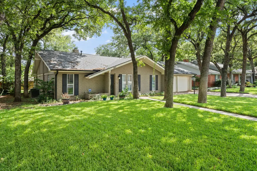 1217 W Redbud Drive, Hurst, TX 76053 - #2