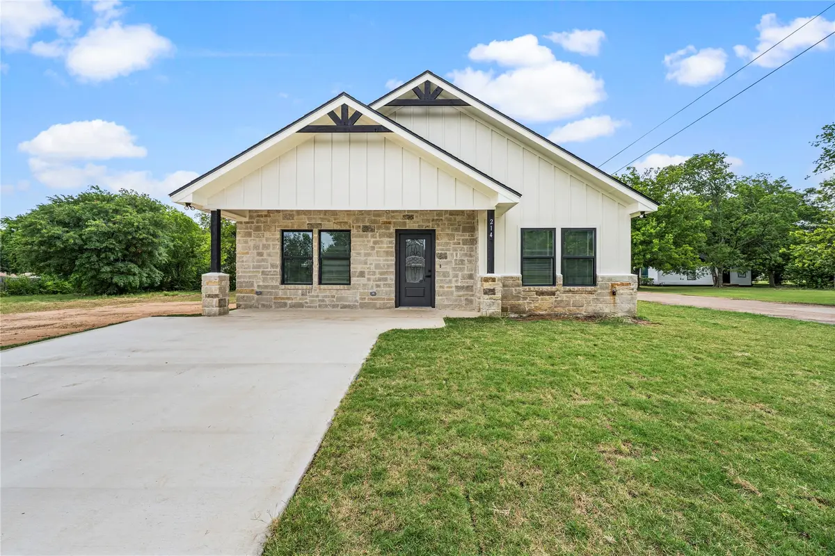 214 Rogers Street, McGregor, TX 76657 - #1
