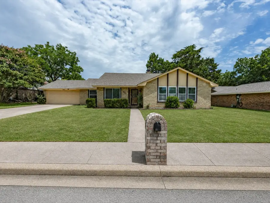 1327 Big Stone Gap Road, Duncanville, TX 75137 - #3